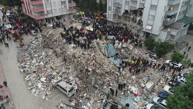 Hari Ini Sudah 3.800 Orang Dilaporkan Tewas Gempa Turki-Suriah