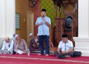 Angota DPR RI Fraksi PAN, H Jon Erizal Serahkan Bantuan Pembangunan Renovasi Masjid AL- Taubah