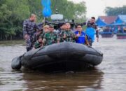 TNI AL Taja Program Kali Bersih Nasional Se Indonesia, Lanal Dumai Bersih-Bersih Di Hilir Sungai Dumai